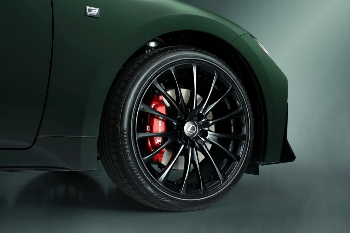 2027 렉서스 IS 350 F SPORT 모델에 탑재된 3.5리터 자연흡기 V6 엔진
