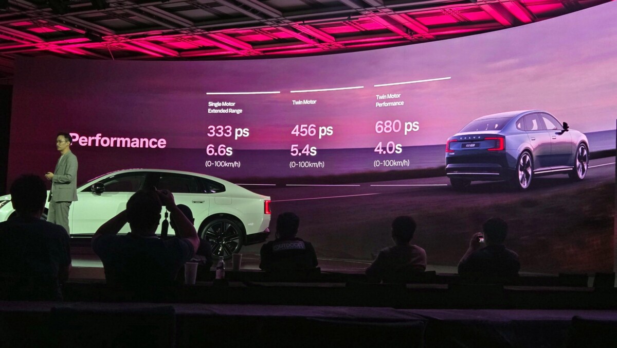 볼보 ES90 외관 디자인 (세단과 SUV 장점 결합)